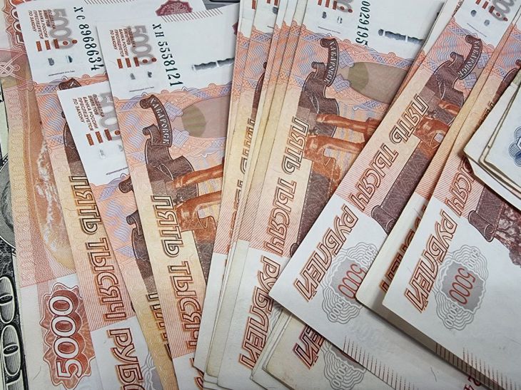 Лжесотрудник ФСБ обманул жительницу Липецка на 28 млн рублей