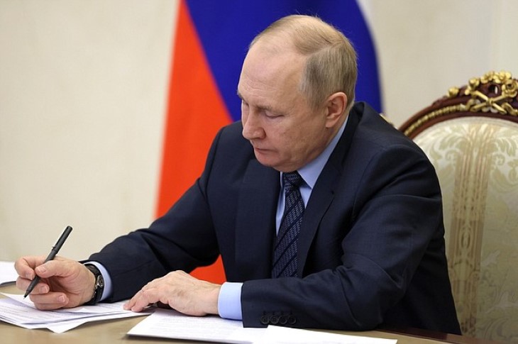 Запад признался в нервозности из-за слов Путина об ударах по РФ Запад признался в нервозности из-за слов Путина об ударах по РФ