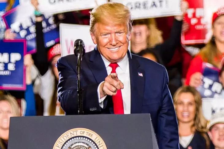 Дональд Трамп заявил, что бомбил бы Москву и Пекин Дональд Трамп заявил, что бомбил бы Москву и Пекин