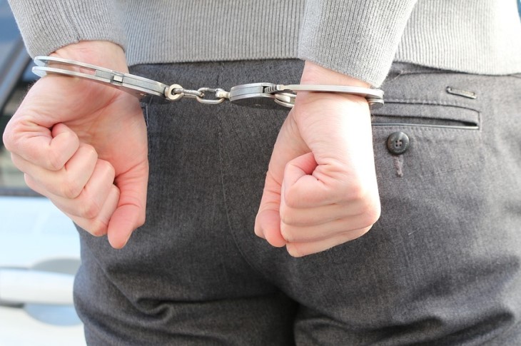 В Геленджике полиция арестовала мужчин, спавших на Вечном огне В Геленджике полиция арестовала мужчин, спавших на Вечном огне