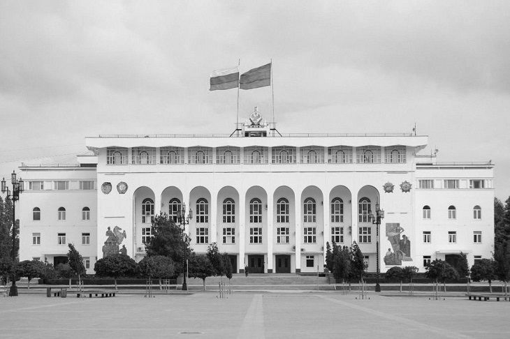 Более 15 полицейских погибли в результате нападения террористов в Дагестане – Меликов Более 15 полицейских погибли в результате нападения террористов в Дагестане – Меликов
