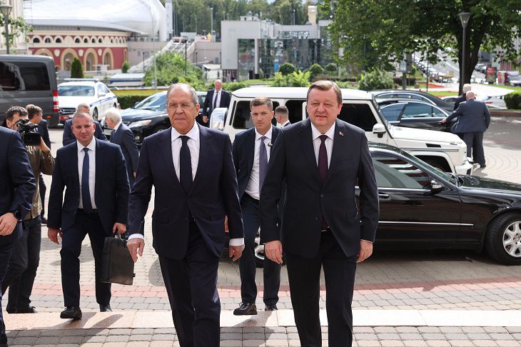Лавров: тактическое ядерное оружие в Беларуси надежно прикрывает западные рубежи Союзного государства Лавров: тактическое ядерное оружие в Беларуси надежно прикрывает западные рубежи Союзного государства