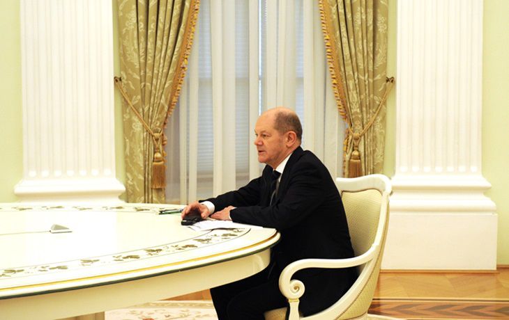 Канцлер ФРГ Шольц отчитал министра за подписанный без согласования договор с КНР Канцлер ФРГ Шольц отчитал министра за подписанный без согласования договор с КНР