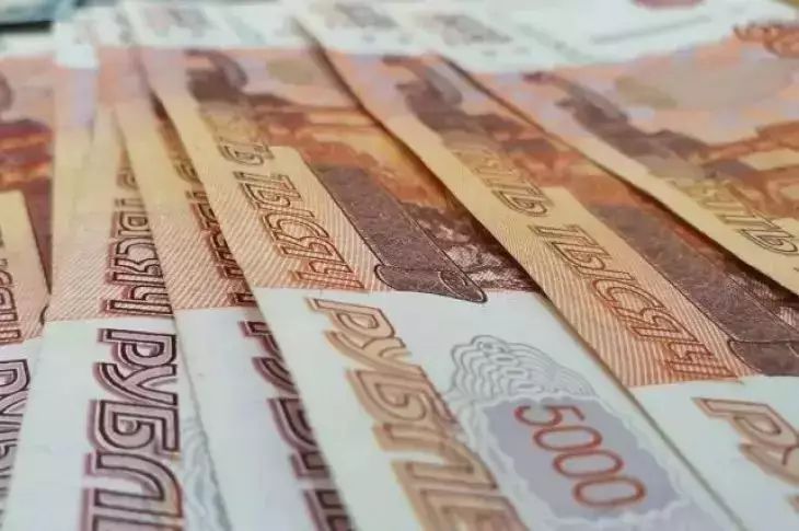 Уехавший актер Смольянинов* оставил в РФ долг в 164 тысяч рублей по кредитам Уехавший актер Смольянинов* оставил в РФ долг в 164 тысяч рублей по кредитам