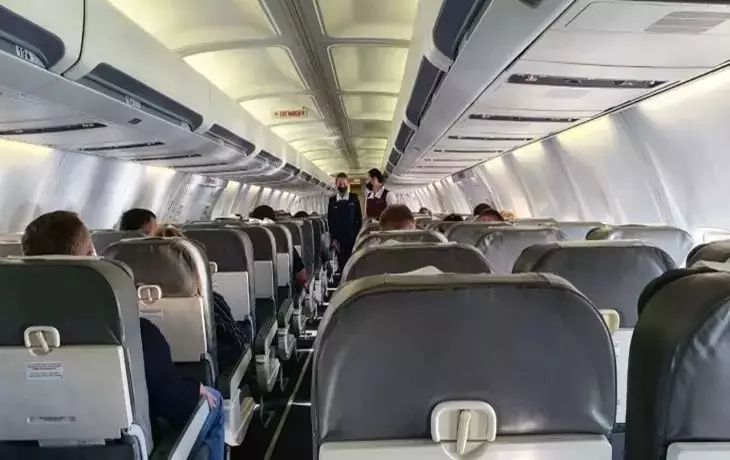 Туристам рассказали о скрытой функции туалета в самолете, которая поможет уберечь руки от микробов Туристам рассказали о скрытой функции туалета в самолете, которая поможет уберечь руки от микробов