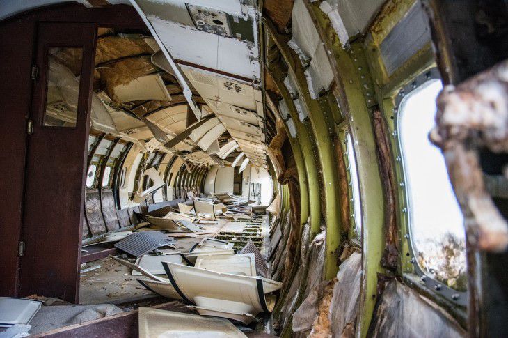 На месте крушения лайнера SSJ 100 в Подмосковье нашли черные ящики На месте крушения лайнера SSJ 100 в Подмосковье нашли черные ящики