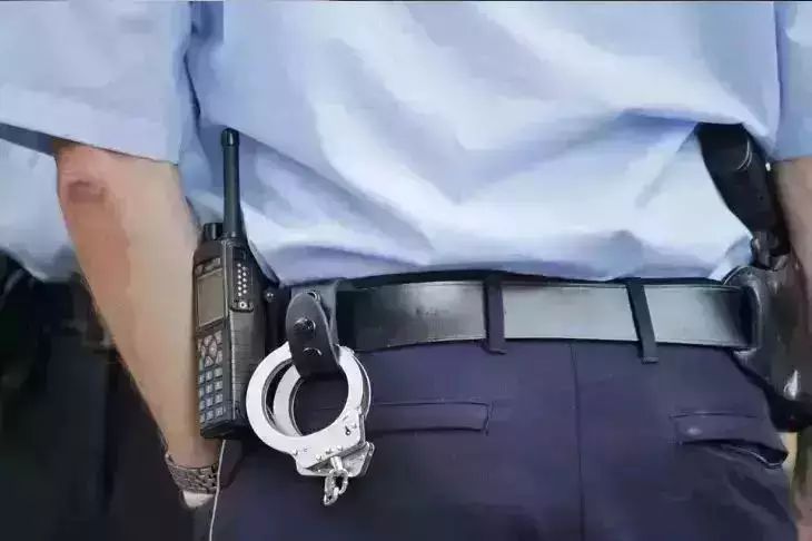 В Швейцарии российского дипломата заподозрили в нарушении законов о санкциях В Швейцарии российского дипломата заподозрили в нарушении законов о санкциях