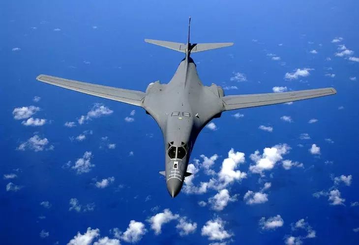 США обнаружили пролетевшие над Аляской самолеты ВВС РФ и КНР США обнаружили пролетевшие над Аляской самолеты ВВС РФ и КНР