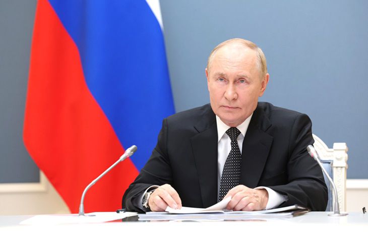 Путин: Россия должна быть готова к нападениям со стороны океана Путин: Россия должна быть готова к нападениям со стороны океана