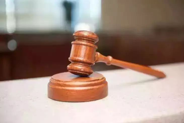 В Коркине 150 жителей вышли на улицы с требованием наказать убийц таксистки В Коркине 150 жителей вышли на улицы с требованием наказать убийц таксистки
