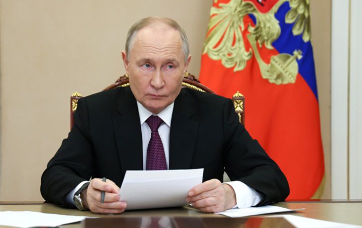 Владимир Путин предупредил о грядущих сложных годах Владимир Путин предупредил о грядущих сложных годах
