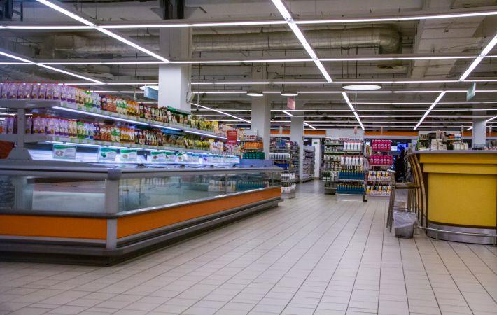 В Вологодской области ограничили продажу спиртных напитков двумя часами по будням В Вологодской области ограничили продажу спиртных напитков двумя часами по будням
