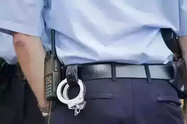 Тело россиянки, которую утащила огромная волна, выбросило на пляж в Таиланде Тело россиянки, которую утащила огромная волна, выбросило на пляж в Таиланде