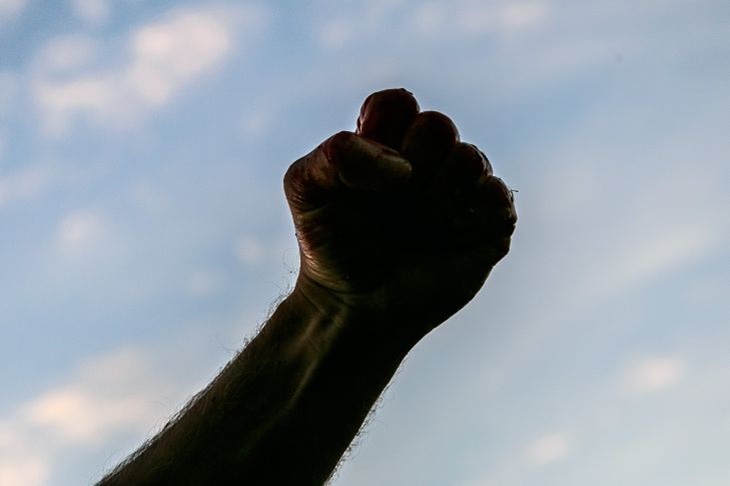 Светлаков едва не подрался с Маликовым на съемках Светлаков едва не подрался с Маликовым на съемках