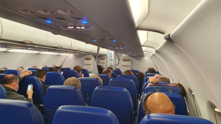 В Якутии завели дело после пьяного дебоша на борту самолета В Якутии завели дело после пьяного дебоша на борту самолета