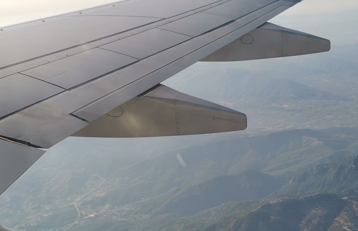 В Минтрансе описали последние минуты полета разбившегося самолета AZAL В Минтрансе описали последние минуты полета разбившегося самолета AZAL