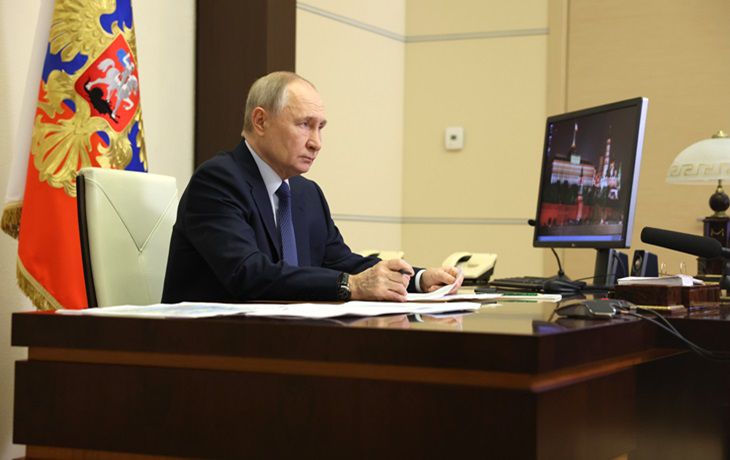 Путин раскритиковал ведомства за плохую работу по ликвидации последствий ЧП в Черном море Путин раскритиковал ведомства за плохую работу по ликвидации последствий ЧП в Черном море
