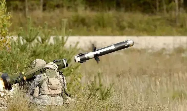 Неизвестные похитили военное оборудование со склада армии США Неизвестные похитили военное оборудование со склада армии США