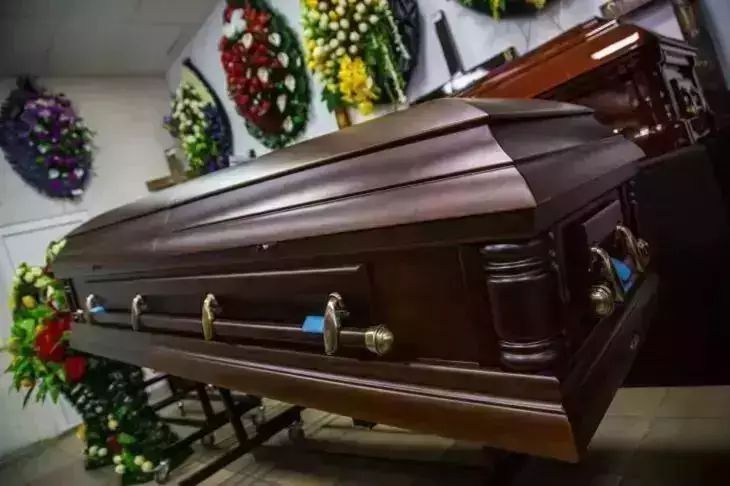 Актриса Дэлис Карри погибла при пожаре в Лос-Анджелесе Актриса Дэлис Карри погибла при пожаре в Лос-Анджелесе