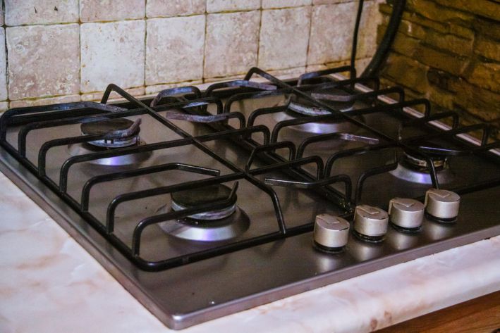 Коммунальщики отключили целый дом от газоснабжения из-за нарушений в квартире Лолиты Коммунальщики отключили целый дом от газоснабжения из-за нарушений в квартире Лолиты