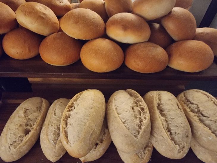 Забивают сосуды и грозят инсультом: врач назвала три продукта опаснее колбасы Забивают сосуды и грозят инсультом: врач назвала три продукта опаснее колбасы