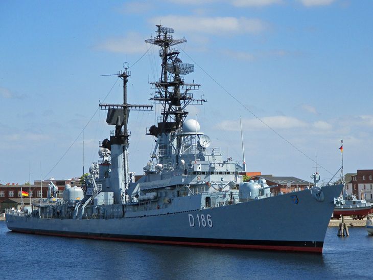 Диверсанты едва не сломали новый боевой корабль ВМС Германии Диверсанты едва не сломали новый боевой корабль ВМС Германии