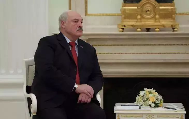 Лукашенко пообещал, что крупной войны через 5 лет не будет Лукашенко пообещал, что крупной войны через 5 лет не будет