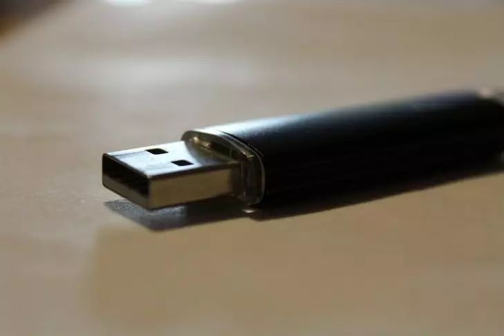 5 заблуждений о USB-флешках, из-за которых вы теряете данные 5 заблуждений о USB-флешках, из-за которых вы теряете данные
