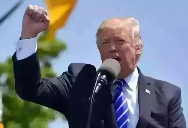 Трамп объявил, что США и Великобритания заключили торговую сделку Трамп объявил, что США и Великобритания заключили торговую сделку