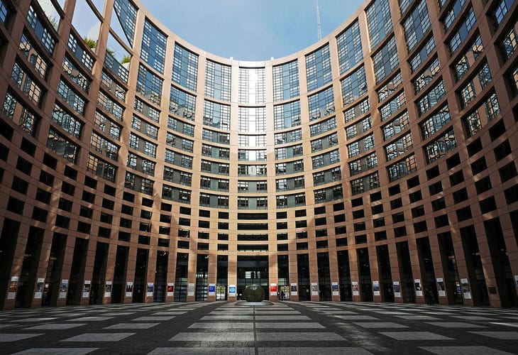 Европарламент начал расследование после поездки депутатов на 80-летие Победы в Москву Европарламент начал расследование после поездки депутатов на 80-летие Победы в Москву
