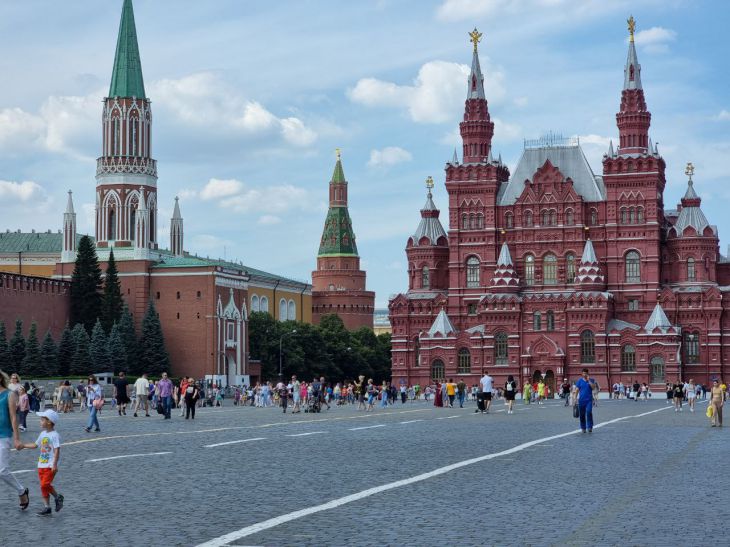 В Минтруде высказались о распределении выходных и рабочих дней на 2026 год В Минтруде высказались о распределении выходных и рабочих дней на 2026 год