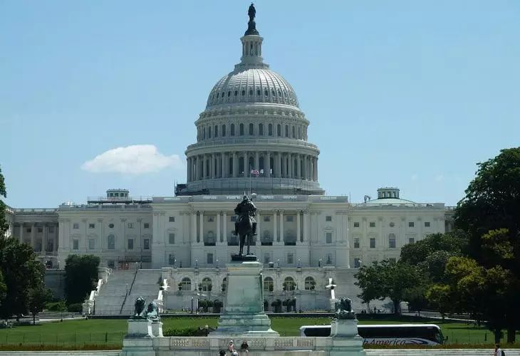 Госдеп и Минфин США разрабатывают новые санкции против РФ